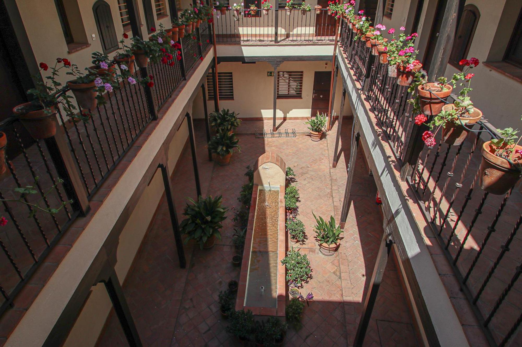 Charming Apt In The Center - 10M Walk Isla Magica Sevilla Eksteriør billede
